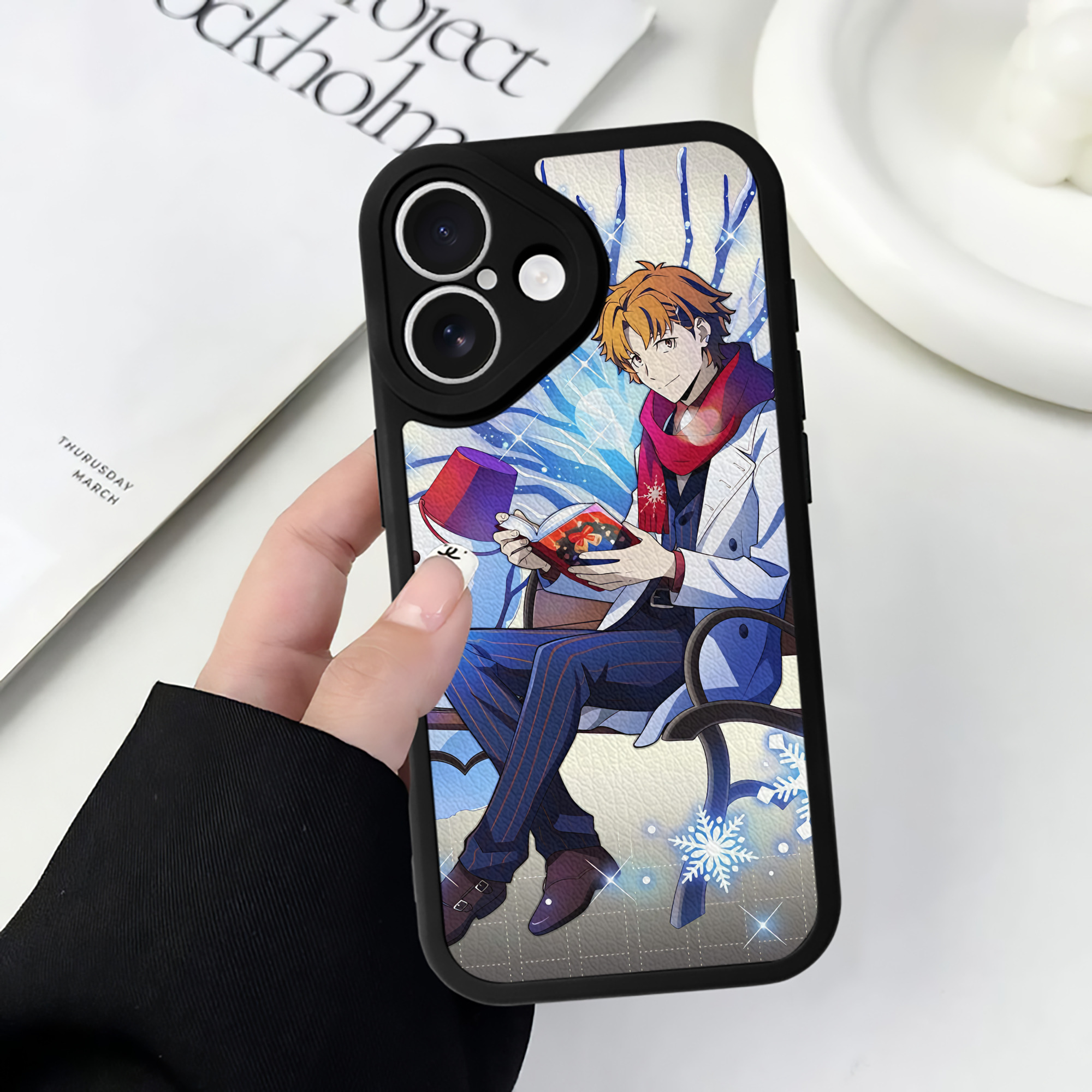 （画像用） 文豪ストレイドッグス Bungo Stray Dogs 【iPhone 16シリーズ対応】シリコンスマホケース（レザー調） 材質：シリコン
